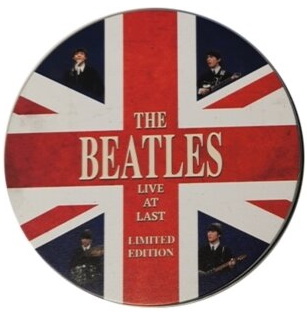 Audiocassetta Beatles - Live At Last - Cassette Tin NUOVO SIGILLATO SUBITO DISPONIBILE